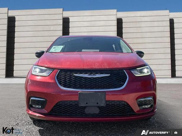 2024 CHRYSLER PACIFICA image 2