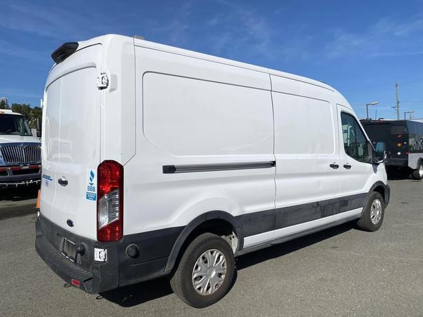 2022 Ford Transit 350 Van Medium Roof 130-inches WheelBase Electric image 5