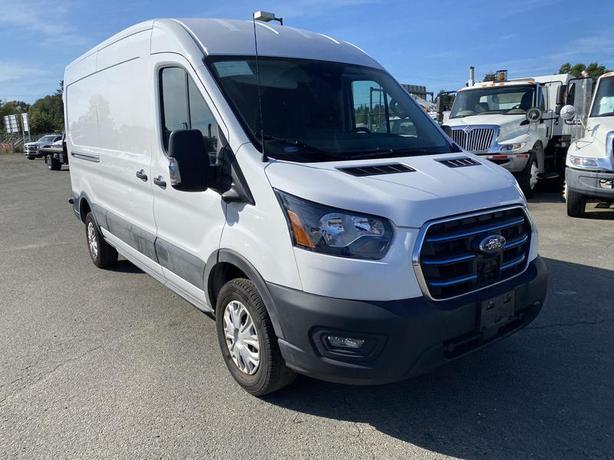 2022 Ford Transit 350 Van Medium Roof 130-inches WheelBase Electric image 7