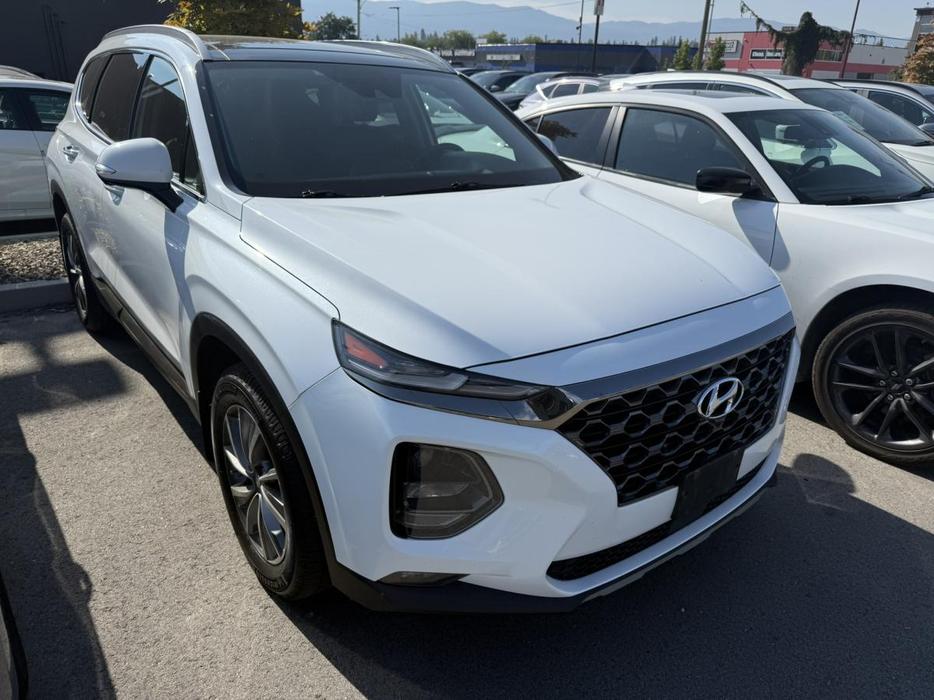 2020 Hyundai Santa Fe Luxury display photo