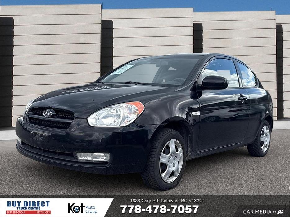 2011 Hyundai Accent L Sport display photo