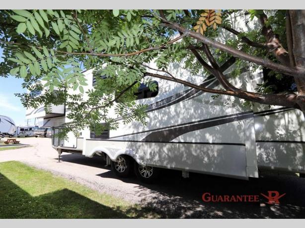 Used 2022 Keystone RV Montana 3121RL image 4