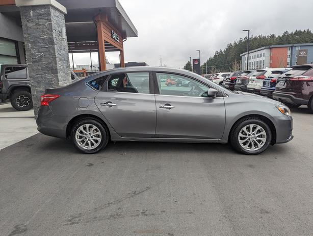 2018 Nissan Sentra SV - Sunroof, Heated Seats image 5