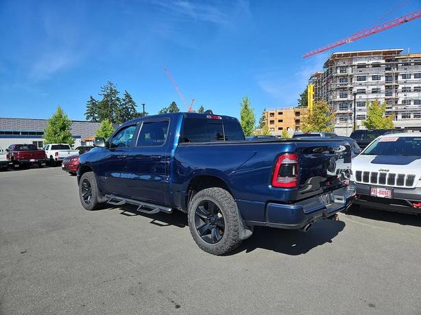 2020 RAM 1500 Sport 4x4 Crew Cab 5'7 Box | Apple CarPlay |  One Owner! image 4