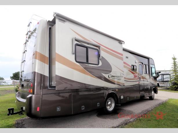 Used 2007 Triple E Commander 3202FB image 5