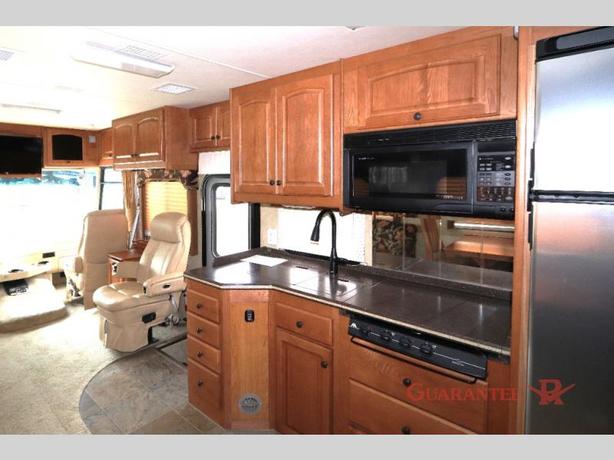 Used 2007 Triple E Commander 3202FB image 8