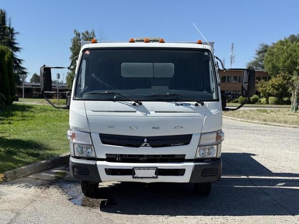 2015 Mitsubishi Fuso FE 9-Foot Diesel Dump Truck image 3