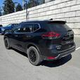 2020 Nissan Rogue S thumbnail image 4