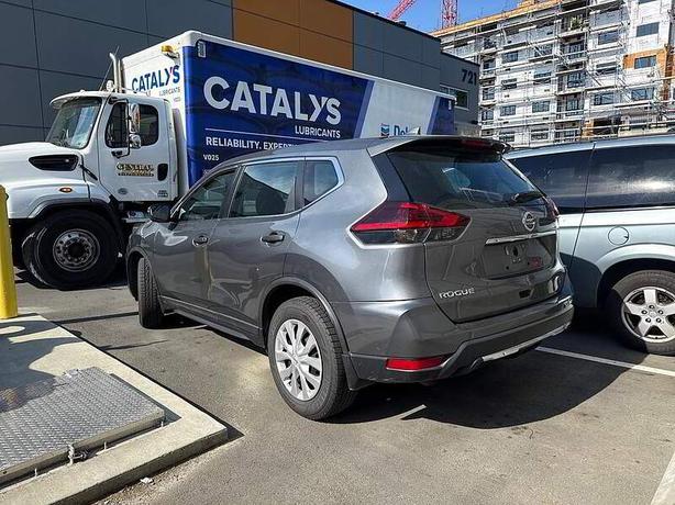 2019 Nissan Rogue S image 4