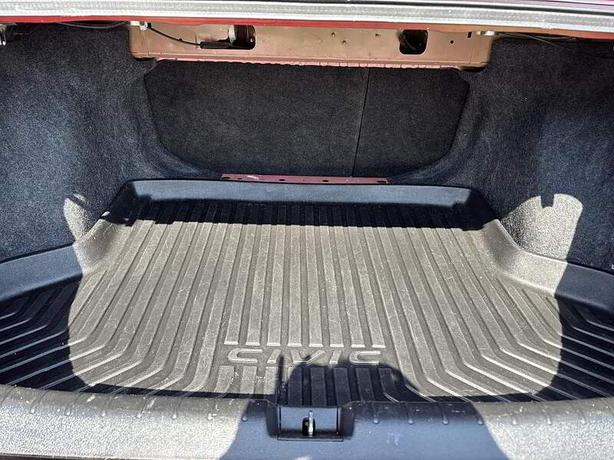 2020 Honda Civic Sedan LX image 8