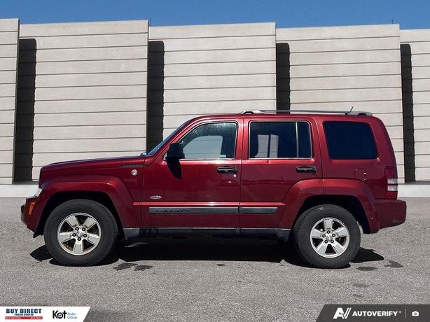 2009 Jeep Liberty Sport image 3