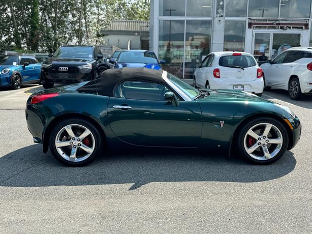 2006 Pontiac Solstice - Local BC Vehicle, Leather, Manual Transmission image 4