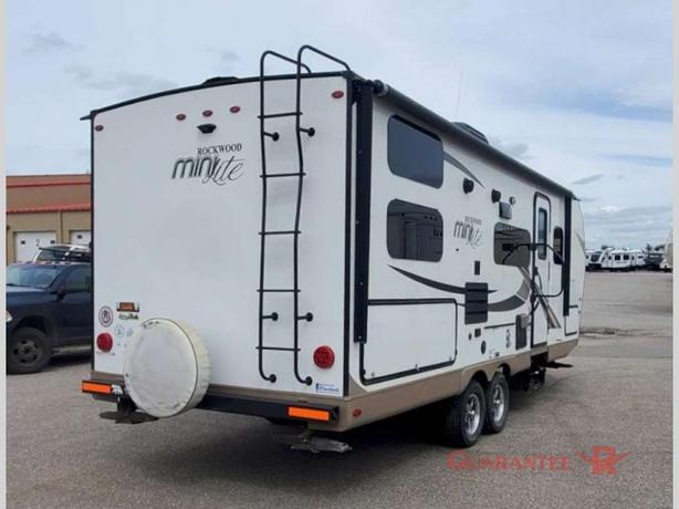 Used 2018 Forest River RV Rockwood Mini Lite 2509S image 4