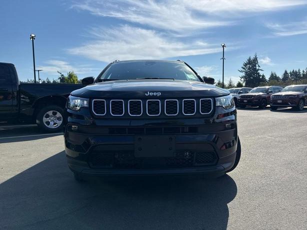 2025 Jeep Compass North 4x4 Sport Utility | Adaptive Cruise Control | Backup Cam image 2