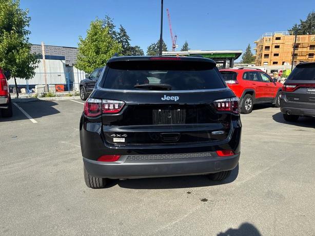 2025 Jeep Compass North 4x4 Sport Utility | Adaptive Cruise Control | Backup Cam image 5