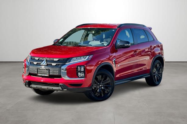 2023 Mitsubishi RVR LE - No Accidents, One Owner, Blind Spot Warning image 1