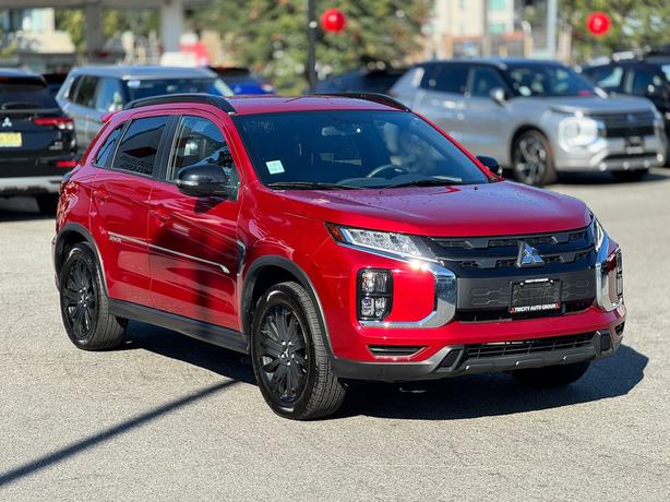 2023 Mitsubishi RVR LE - No Accidents, One Owner, Blind Spot Warning image 4