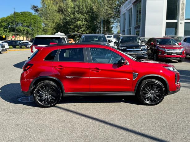 2023 Mitsubishi RVR LE - No Accidents, One Owner, Blind Spot Warning image 5