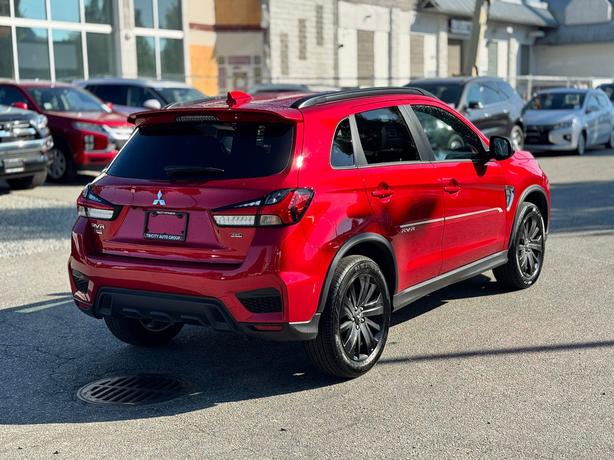 2023 Mitsubishi RVR LE - No Accidents, One Owner, Blind Spot Warning image 6