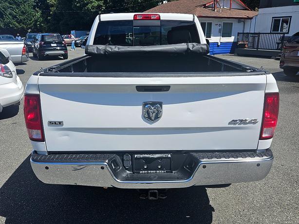 2015 Ram  1500 SLT image 4