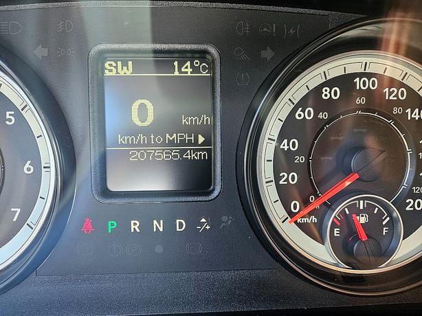 2015 Ram  1500 SLT image 6