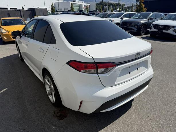 2022 Toyota Corolla LE image 3
