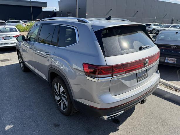 2024 Volkswagen Atlas Highline image 2