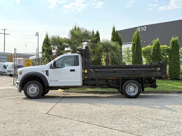2022 Ford F-550 XL 4X4 12-Foot Diesel Dump Truck image 6
