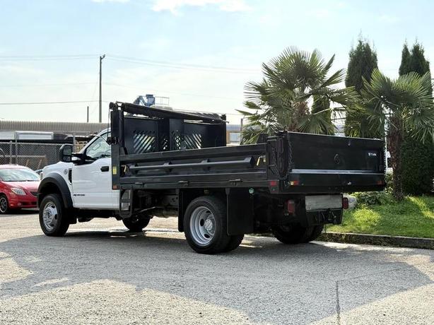 2022 Ford F-550 XL 4X4 12-Foot Diesel Dump Truck image 7