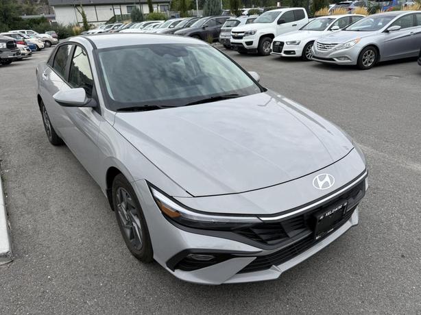 2024 Hyundai Elantra Preferred image 1