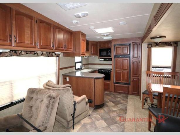 Used 2012 Dutchmen RV Denali 290RKS image 8