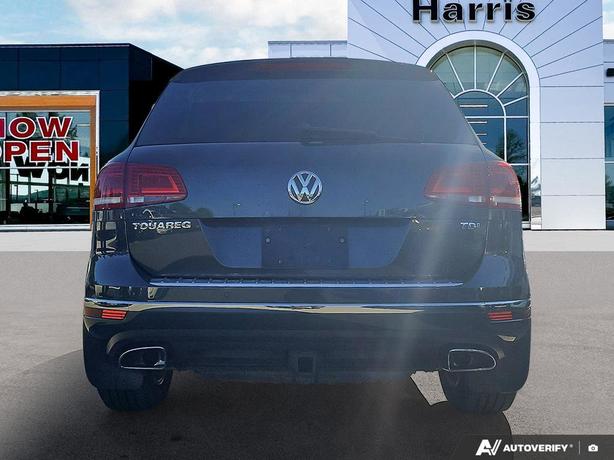 2015 Volkswagen Touareg Comfortline | Low Km's | No Reported Accidents! image 5