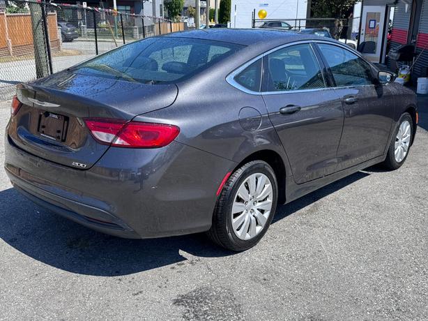 2016 Chrysler 200 LX - Local BC Car, Push Button Start, A/C image 5