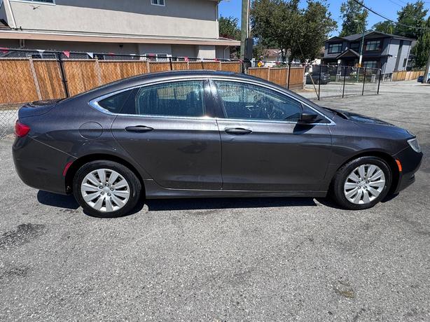 2016 Chrysler 200 LX - Local BC Car, Push Button Start, A/C image 6
