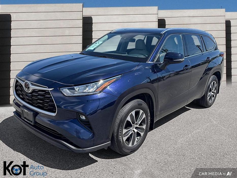 2021 Toyota Highlander XLE display photo