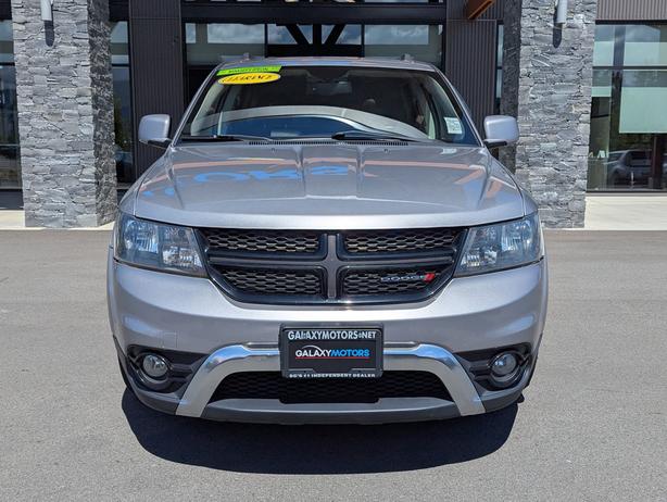 2017 Dodge Journey Crossroad - Sunroof, DVD Player, Navigation image 3