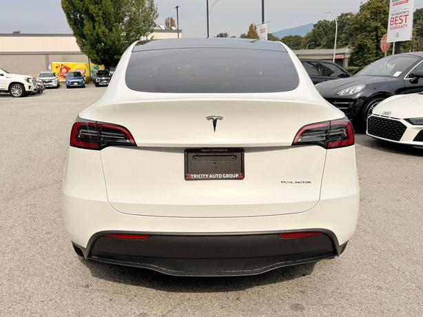 2023 Tesla Model Y No Accidents, One Owner, Local B.C. image 6