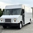 2015 Ford E-450 Econoline Super Duty 20 Foot Step Van with Rear Shelving thumbnail image 4