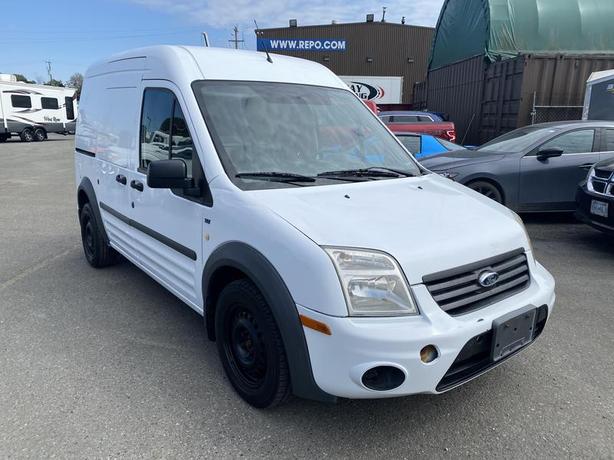 2013 Ford Transit Connect XLT Cargo Van With Rear Shelving image 7