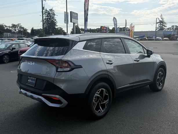 2024 Kia Sportage LX AWD - 17" Alloy Wheels & Remote Keyless Entry image 6