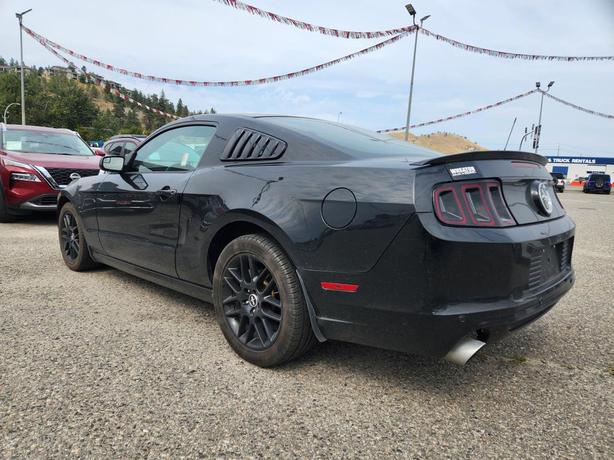 2014 Ford Mustang V6 | Remote Keyless Entry | 50/50 Split Folding Rear Seat | 3. image 4