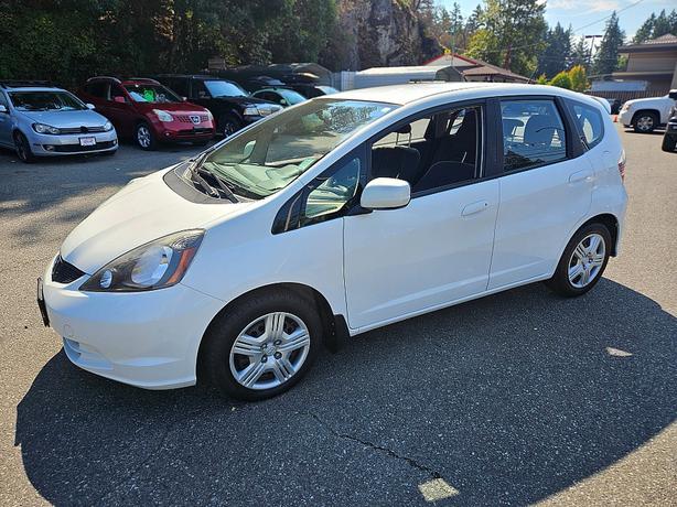 2013 Honda  Fit Sport image 5