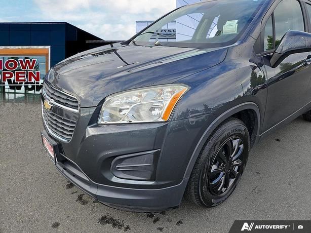 2015 Chevrolet Trax FWD 4dr LS Sport Utility | No Reported Accidents! image 8