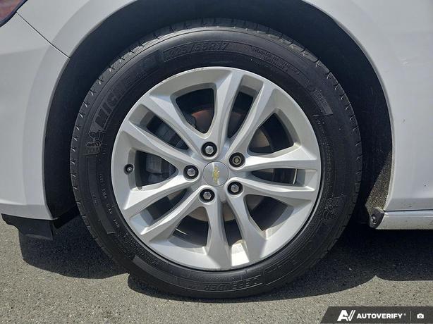 2016 Chevrolet Malibu 4dr Sdn Hybrid w/1HY | Bluetooth Connectivity | One Owner! image 6