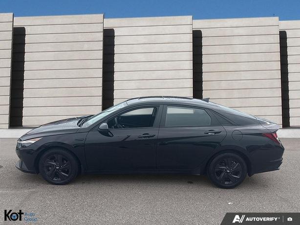 2023 Hyundai Elantra Preferred image 3