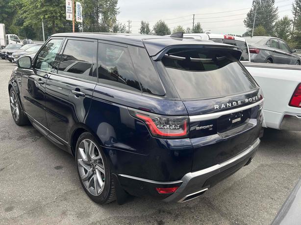 2020 Land Rover Range Rover Sport image 3