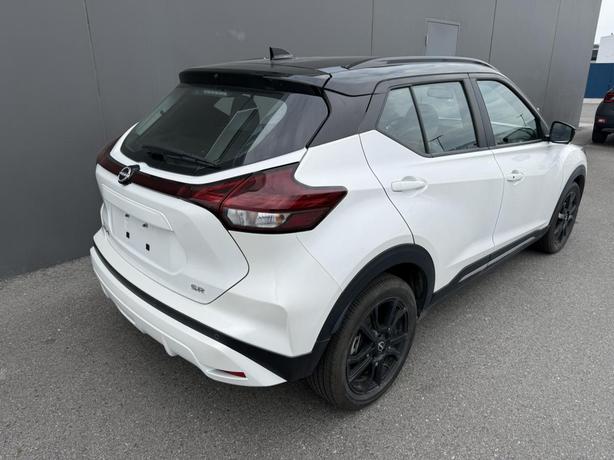2024 Nissan Kicks SR image 3