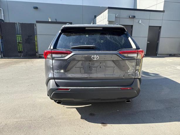 2020 Toyota RAV4 XLE AWD | One Owner | Premium Pkg! image 5