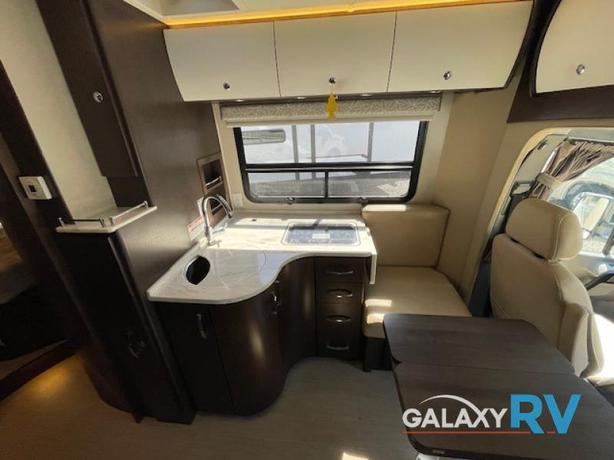 Used 2016 Triple E Unity 24TB image 5