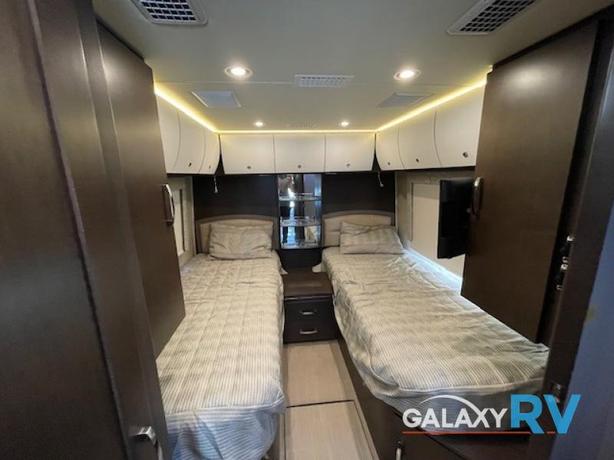 Used 2016 Triple E Unity 24TB image 6